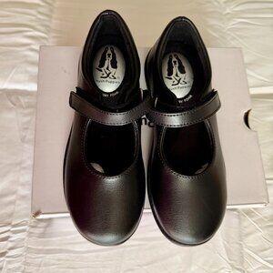 Hush Puppies Girls Lexi in black 11.5 M HP653927